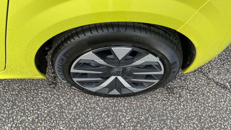 Peugeot 208 1.2 PureTech 100 Style 5dr Petrol Hatchback